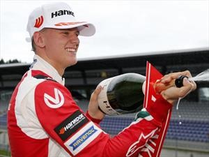 El Legado: Mick Schumacher, cerca de Ferrari