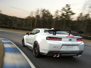 Subastan un Chevrolet Camaro ZL1 1LE