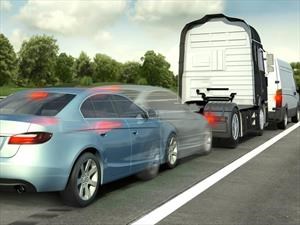 NHTSA será demandada por ignorar la petición del sistema de frenado automático en carros