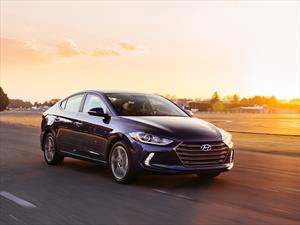 Hyundai Elantra a prueba
