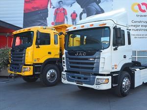 JAC Lander 3262 y Cruiser 4181 debutan en Chile