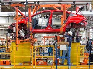 México y Estados Unidos logran acuerdo automotriz preliminar en renegociación del TLCAN