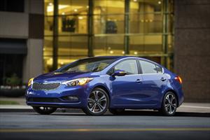 Kia Forte Sedán 2014 Debuta en el Salón de Los Ángeles 2012
