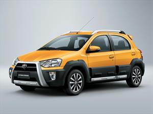 Toyota presenta el nuevo Etios Cross en Argentina