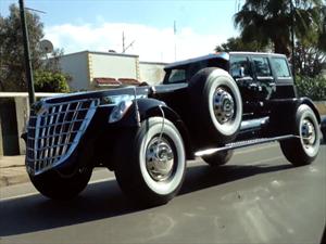 Jeep Wrangler limusina una modificación monstruosa