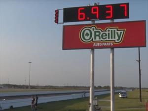 Video: Este Nissan GT-R hace el 1/4 milla menos de 7 segundos