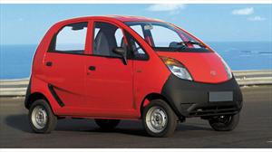 Gran llamado a revisión del Tata Nano en India