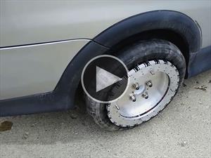 Video: ¡Adiós a las maniobras de estacionamiento con estas nuevas llantas!