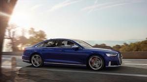 Audi S8 2020 es una elegante y deportiva luimusina microhíbrida
