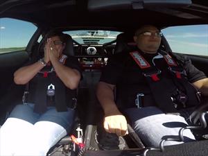 Festeja el día de las madres en un Toyota Supra con 1,500 hp