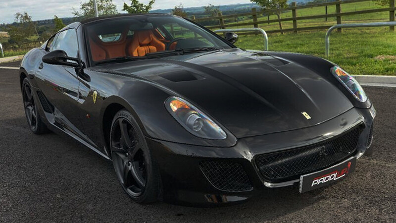 Ferrari 599 SA Aperta muestra exclusivo trabajo de tapicería Hermés