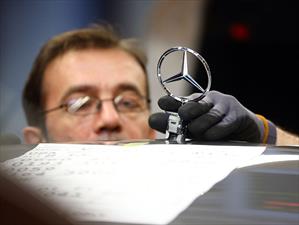 Daimler otorga un bono de $6,300 dólares a sus empleados