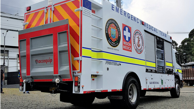 Mercedes-Benz entrega primer camión hospital ambulante en Colombia