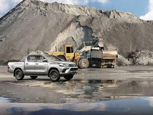 Toyota Hilux, en exhibición de pesos pesados