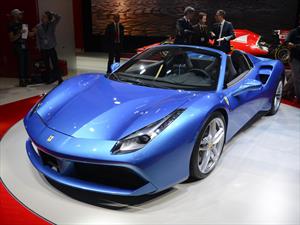Ferrari 488 Spider, il cavallino despeinado