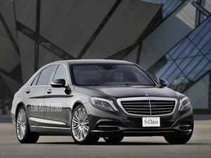 Mercedes-Benz S 500 Plug-in Hybrid ofrece un rendimiento de 33 Km/l