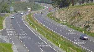 Deténgase de manera segura en vías de alto flujo vehicular