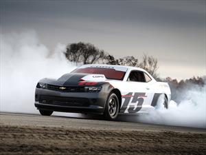 Chevrolet COPO Camaro 2015 número 1 será subastado