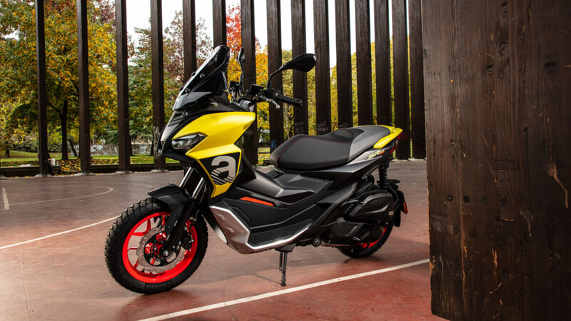 EICMA 2021: la Aprilia SR GT 125 es una scooter con carácter off-road