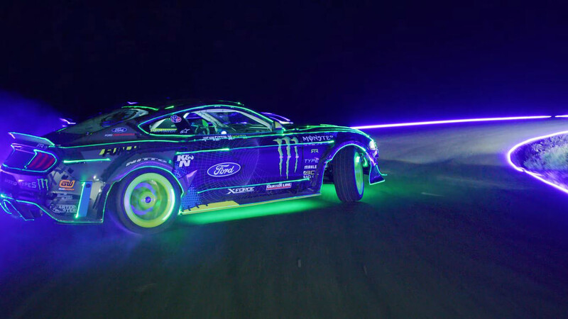 Video: Vaughn Gittin Jr. graba una publicidad drifteando a lo Tron