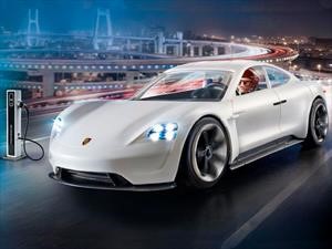 Volvé a jugar con los Playmobil con este Porsche Mission E