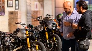 73 Vintage Moto Art: Una exposición que combina el arte y el motociclismo