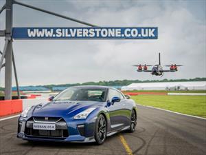 Video: Nissan GT-R vs GT-R Drone ¿cuál es más rápido?