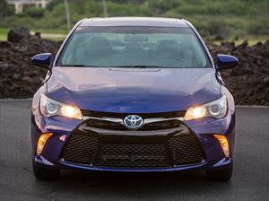 Recall de Toyota a 112,500 vehículos por problemas en la dirección y caja de cambios