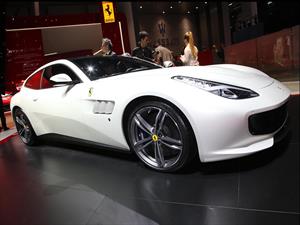 Ferrari GTC4Lusso, lujo rampante
