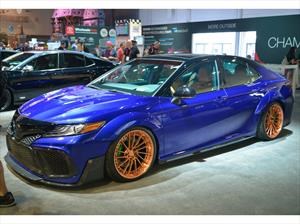 Toyota trae una serie de Camry personalizados al SEMA Show 2017