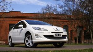 Peugeot 408 Feline a prueba: Un león con equipamiento descollante