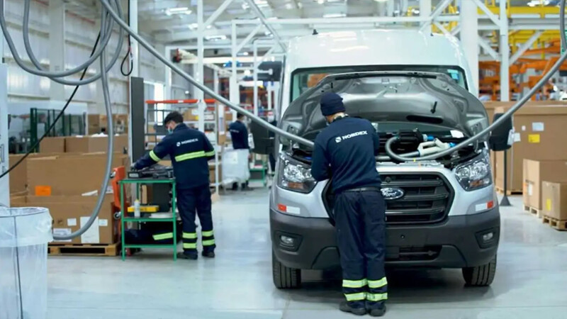 La nueva Ford Transit ya se fabrica en Uruguay