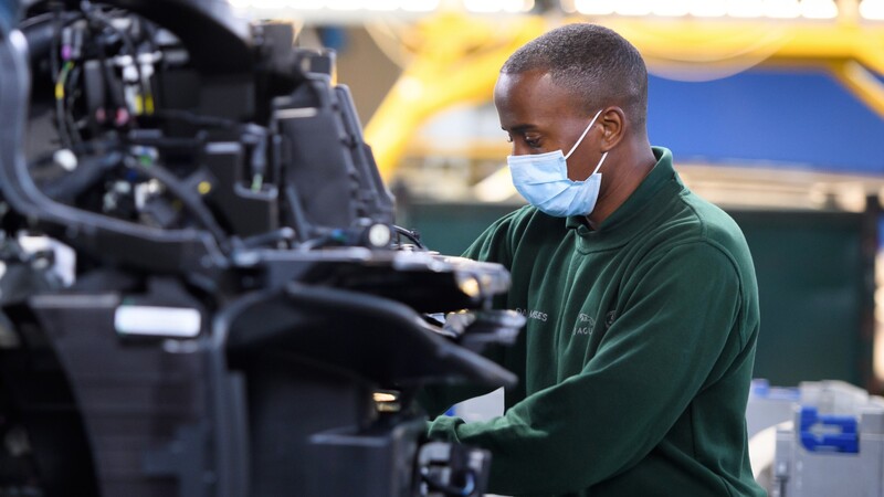¿Cuándo se va a recuperar la industria automotriz?