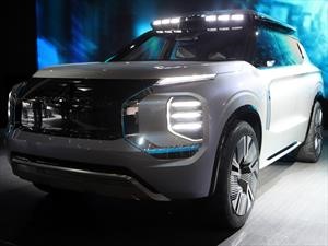 Mitsubishi Engelberg Tourer Concept debuta