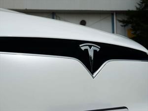 ¡Orale!: Tesla coquetea con producir tequila
