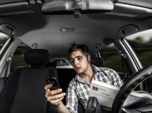 4 de cada 5 adolescentes utilizan el teléfono celular mientras conducen 