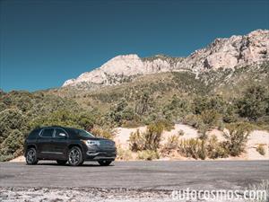 GMC Acadia 2017, primer contacto desde Nevada