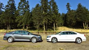 Nuevo Volkswagen Passat V6 vs. nuevo Toyota Camry V6