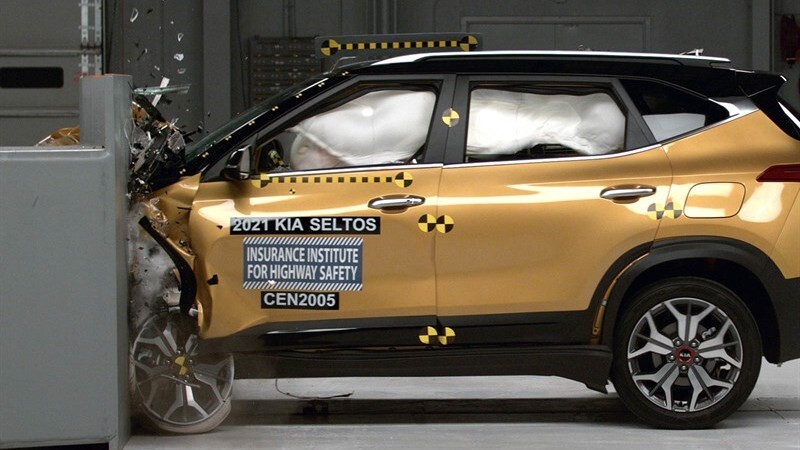 Kia Seltos 2021 sacó cinco estrellas en la IIHS