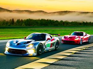 El Viper SRT Vuelve a Competir