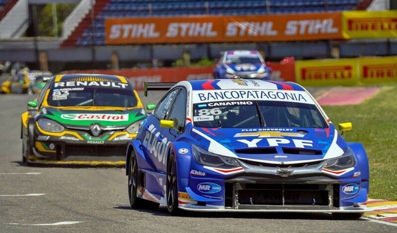 Súper TC2000: Canapino ganó y estiró la definición a la última fecha