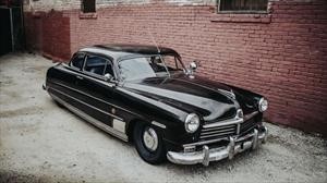 Este Hudson Coupé de 1949 recibe el corazón del Corvette ZR1
