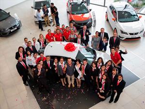 SEAT premia a un cliente pionero