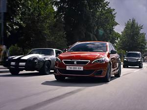 Peugeot 308 GTi vs carros norteamericanos, ¿cuál gana?