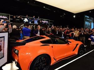 Chevrolet Corvette ZR1 2019 #1 fue subastado en más de $900,000 dólares