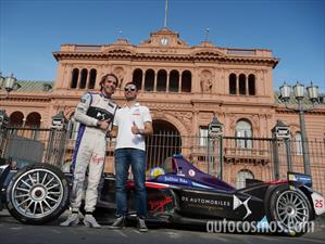 El monoplaza del equipo DS Virgin Racing recorrió el centro porteño
