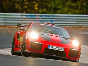 Porsche 911 GT2 RS derroca a Lamborghini y es el nuevo rey de Nürburgring