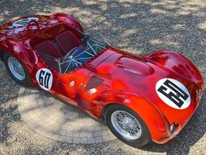 Se subastan dos exquisitos modelos clásicos de Maserati