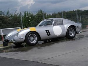 Una Ferrari GTO de 1963 es el auto más caro de la historia