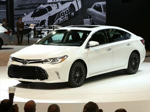 Toyota Avalon 2016 se moderniza